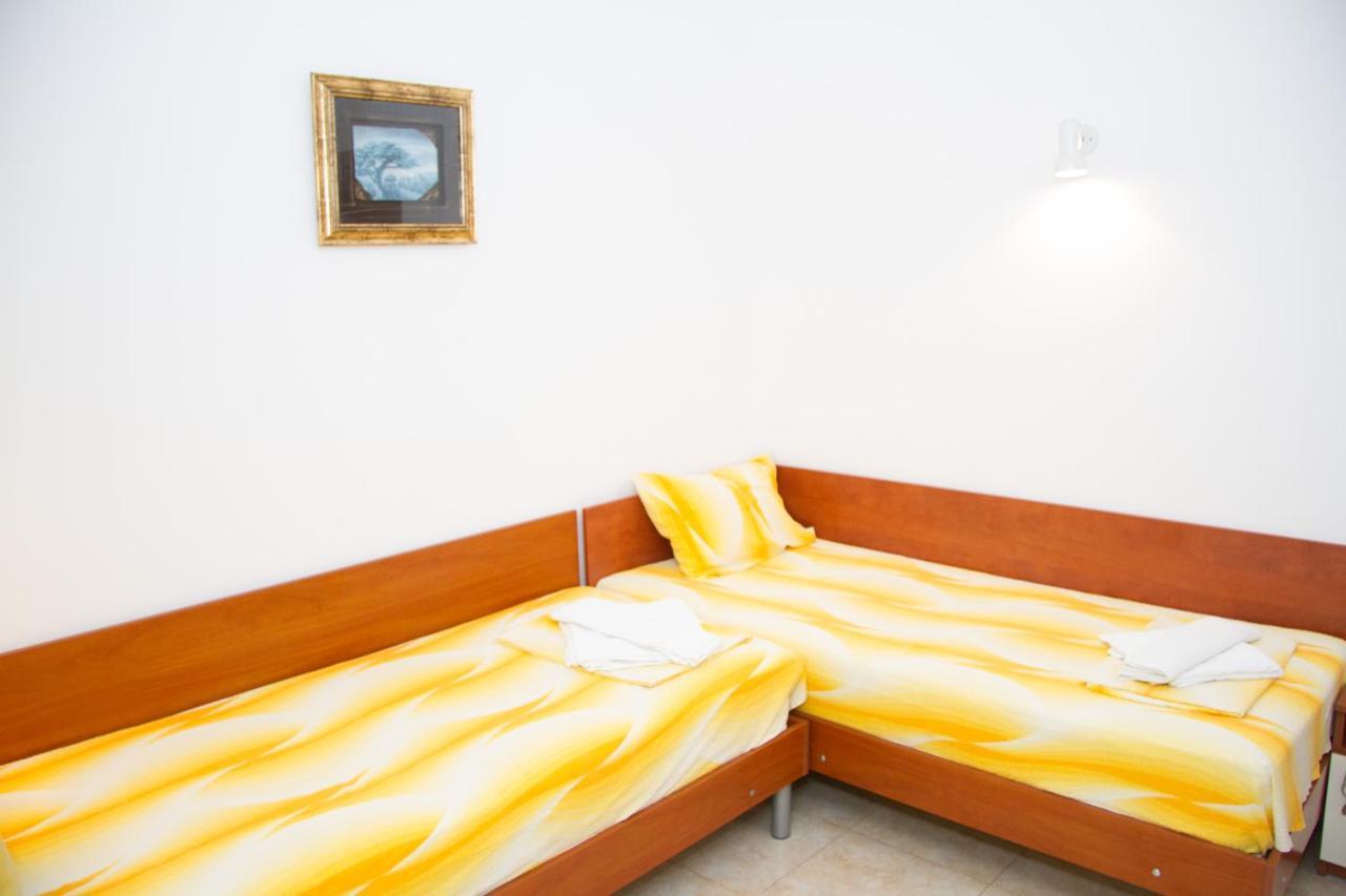 Хотел "Тихия Кът" Sozopol Exteriör bild