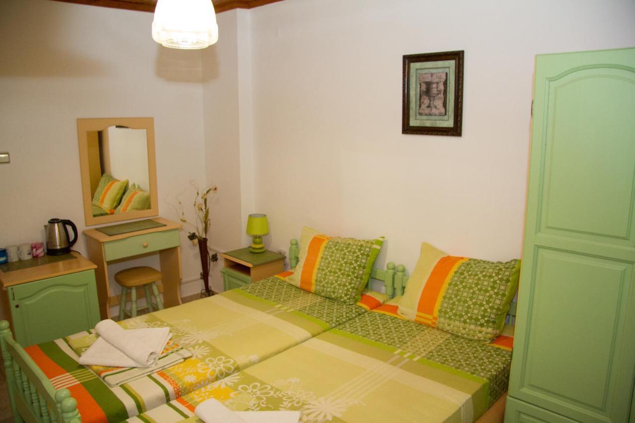 Хотел "Тихия Кът" Sozopol Exteriör bild